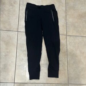 Old Navy girls Black  Sweatpants with zipper pockets, size M (8)